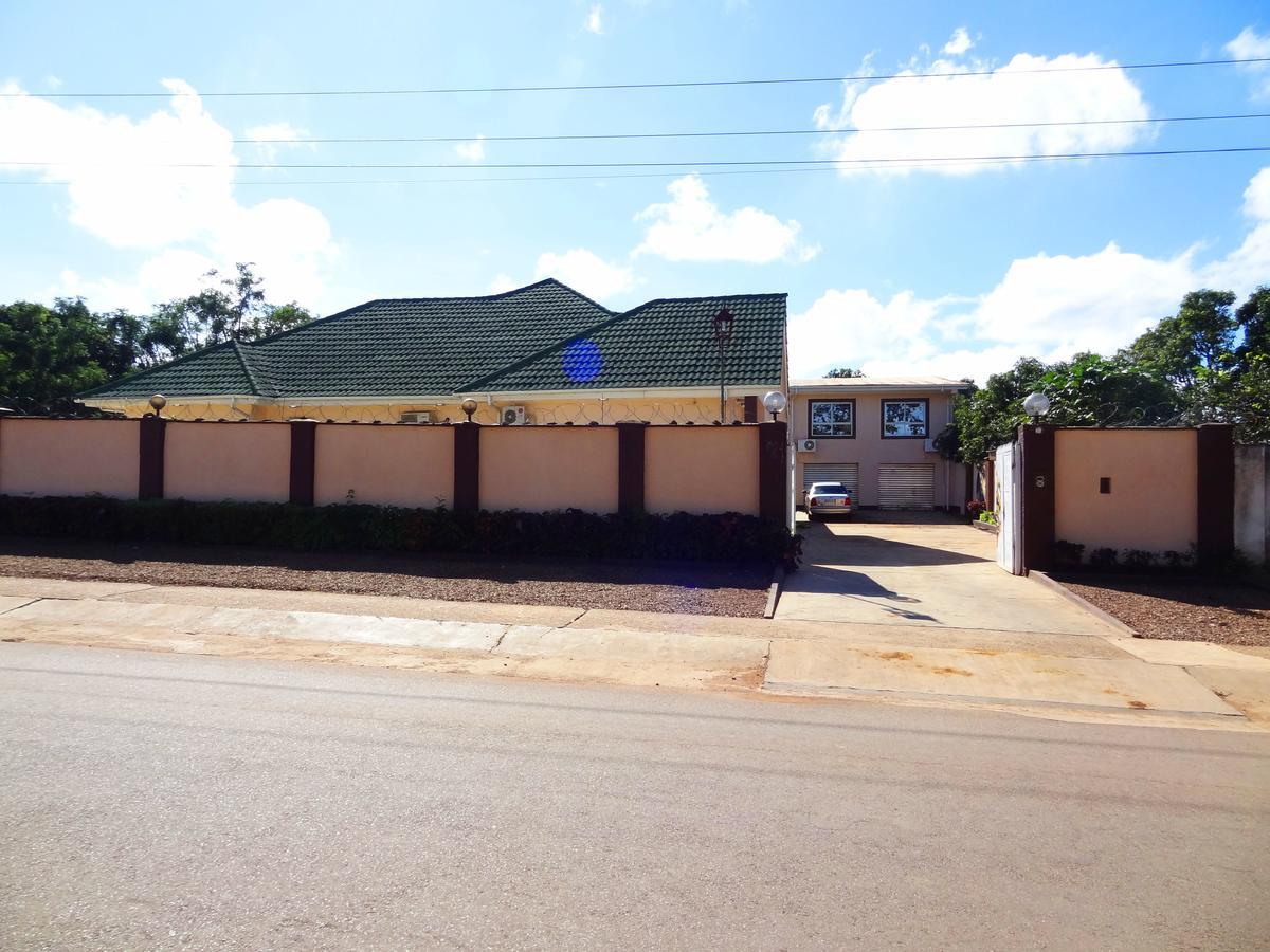 Big 5 Junior Lodge Lubumbashi Exterior photo